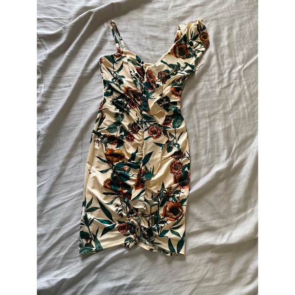 Floral ruffled dress - Picture 2 of 2